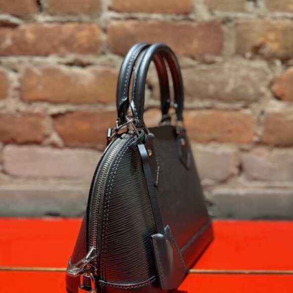 Louis Vuitton Alma BB – Épi Leather “Gunmetal” (Noir Anthracite)(2015) - Picture 2 of 13